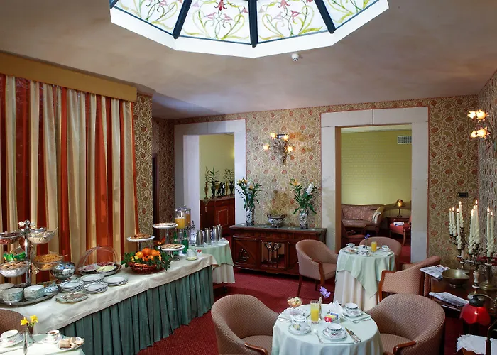 Отель Liberty 4*